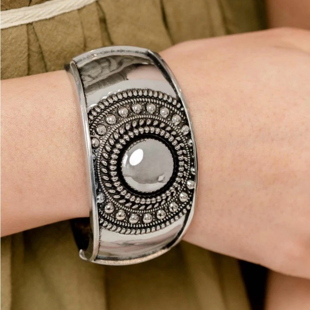 Silver Hinge Bracelet. Southwest’s BOHO Style